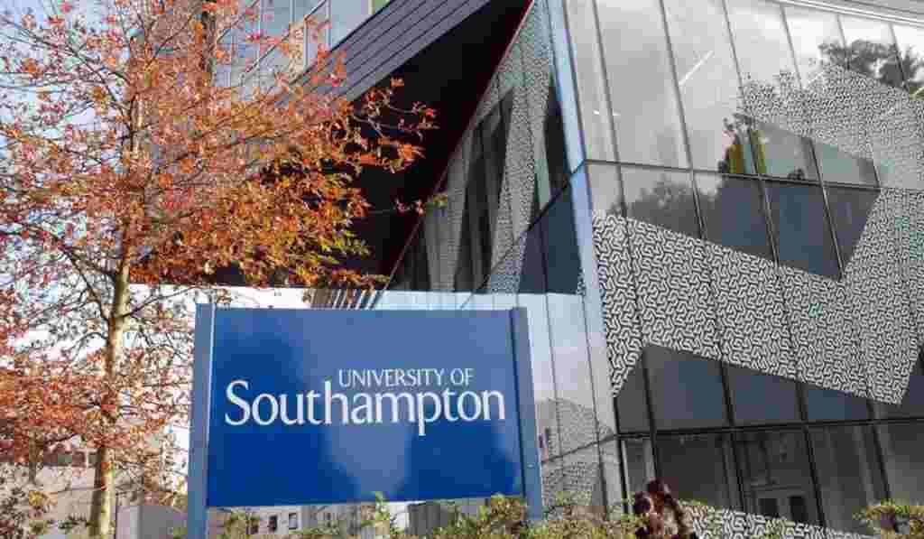 Bourse de doctorat : fabrication additive de préformes de fibres optiques – Université de Southampton