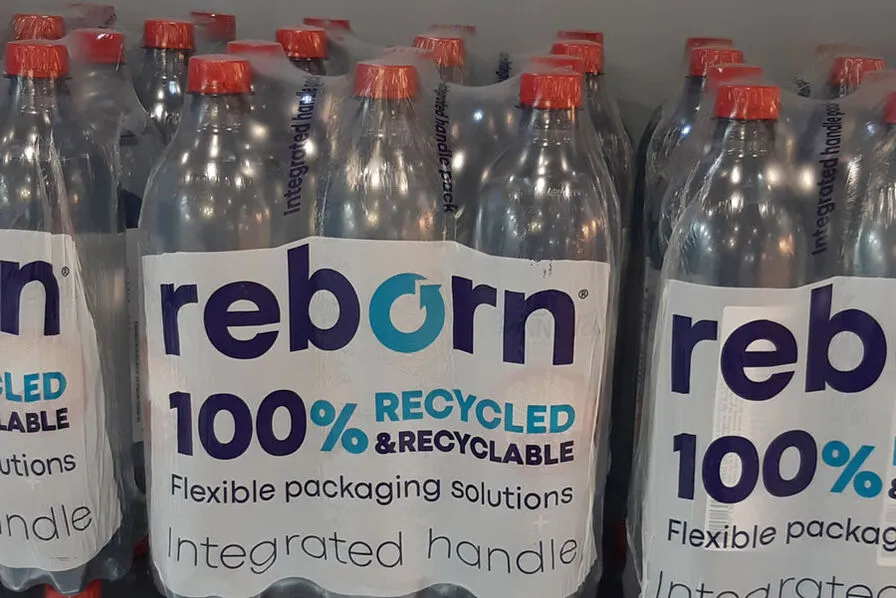 Une nouvelle approche innovante pour l’emballage durable des boissons : la solution 100% recyclable de Reborn